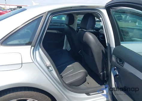 2013 Audi A4 2.0T Premium из США, поврежденный, VIN WAUFFAFL1DN041937